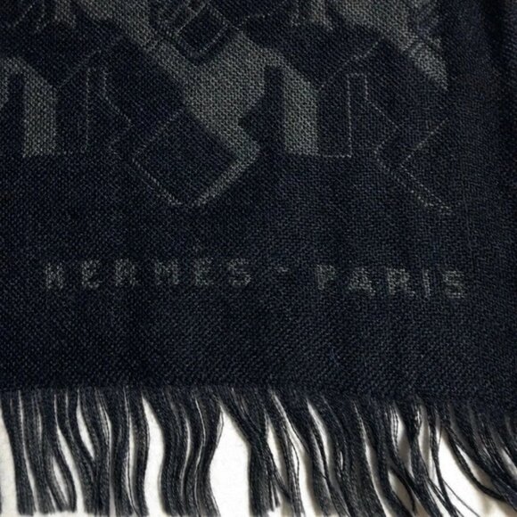 Auth HERMES Dark Navy Navy Cashmere Silk Scarf - Picture 2 of 6